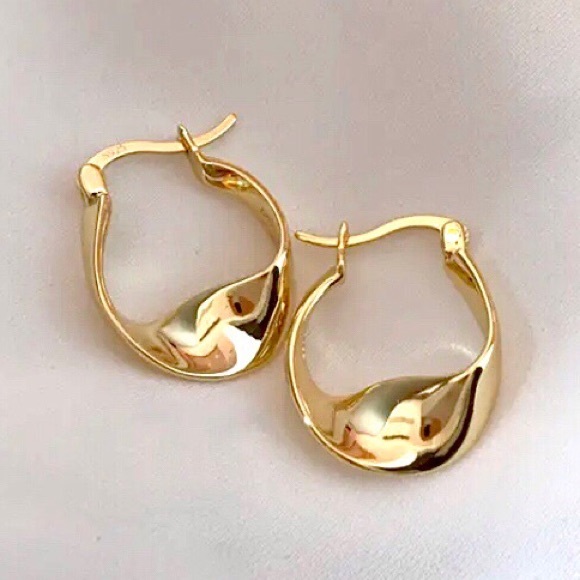 None Jewelry - New French twist gold over 925 hoop charm huggie earrings